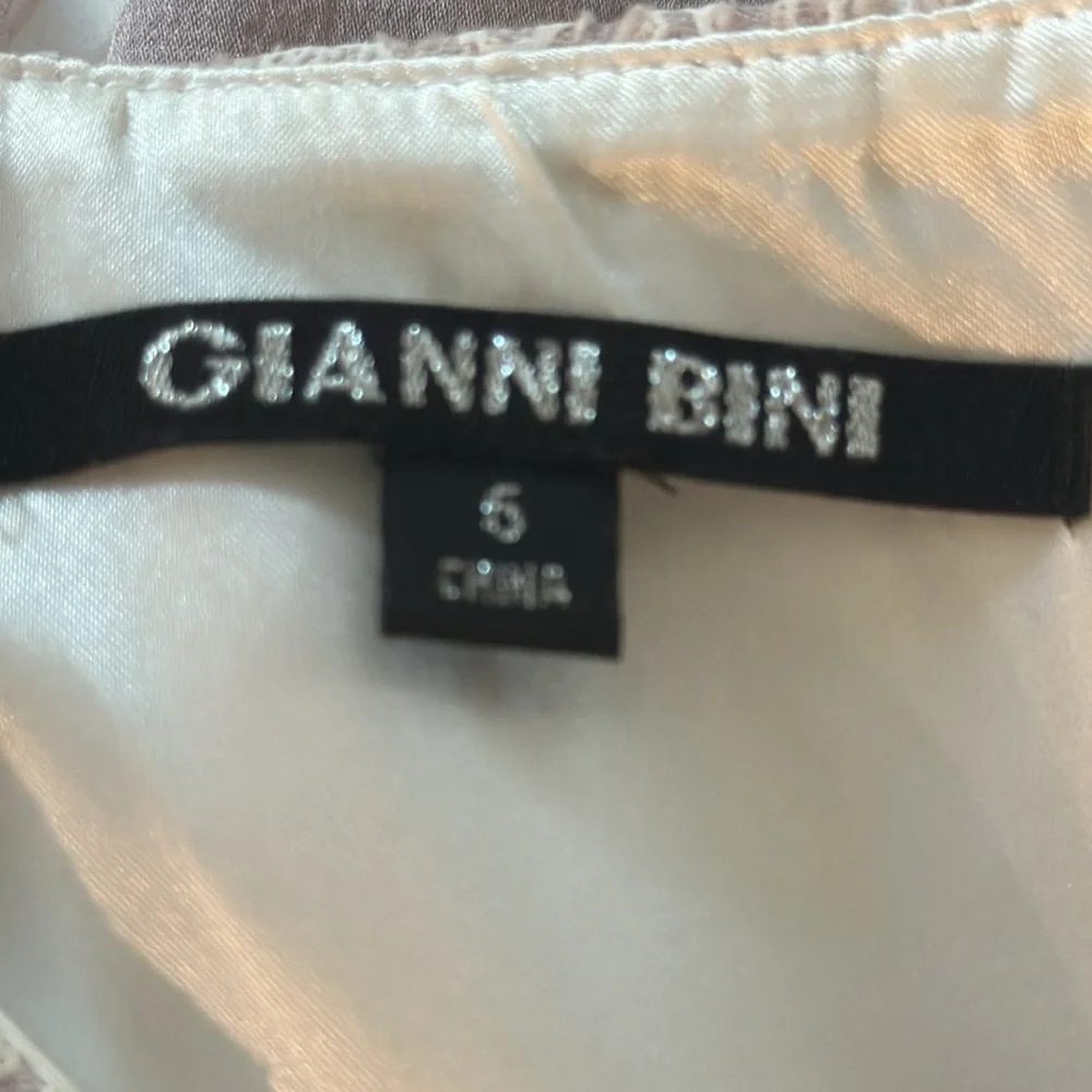 Dress - Picture 4 of 4